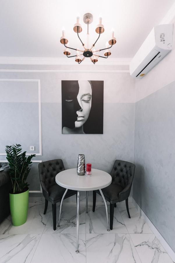 Royal Tower Vip Smart Apartments 2 Kiev Exterior foto